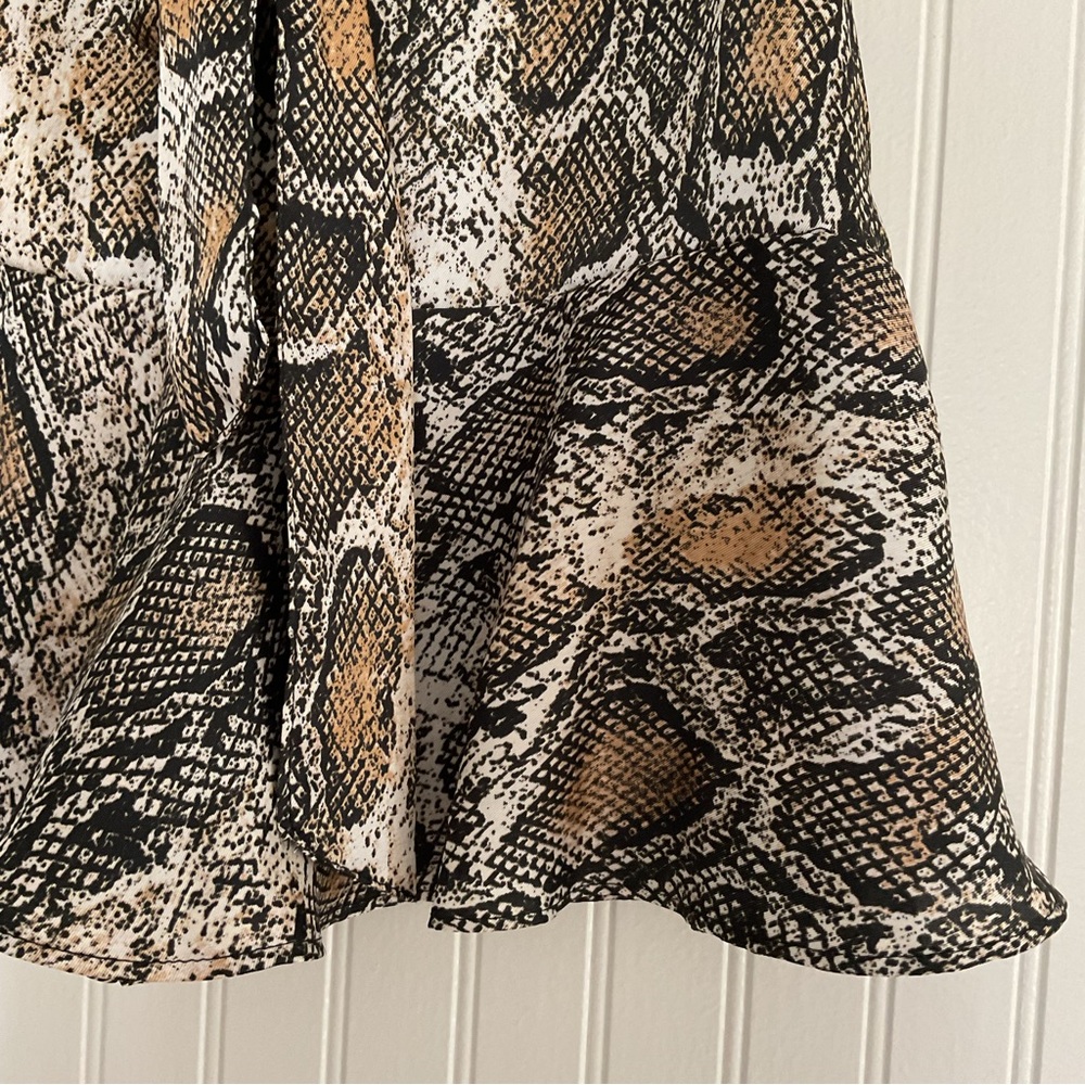 Zara Snakeskin Print Skirt / Skort - Picture 3 of 6